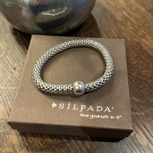 Silpada stretchy bracelet